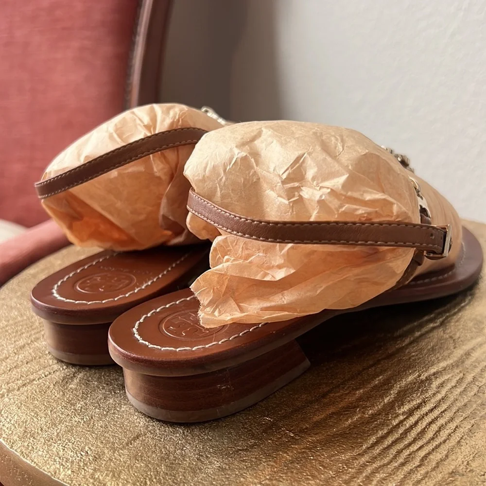 Tory Burch Gemini brown T-strap sandal,  gold metal link hardware, size 8 - Picture 6 of 12